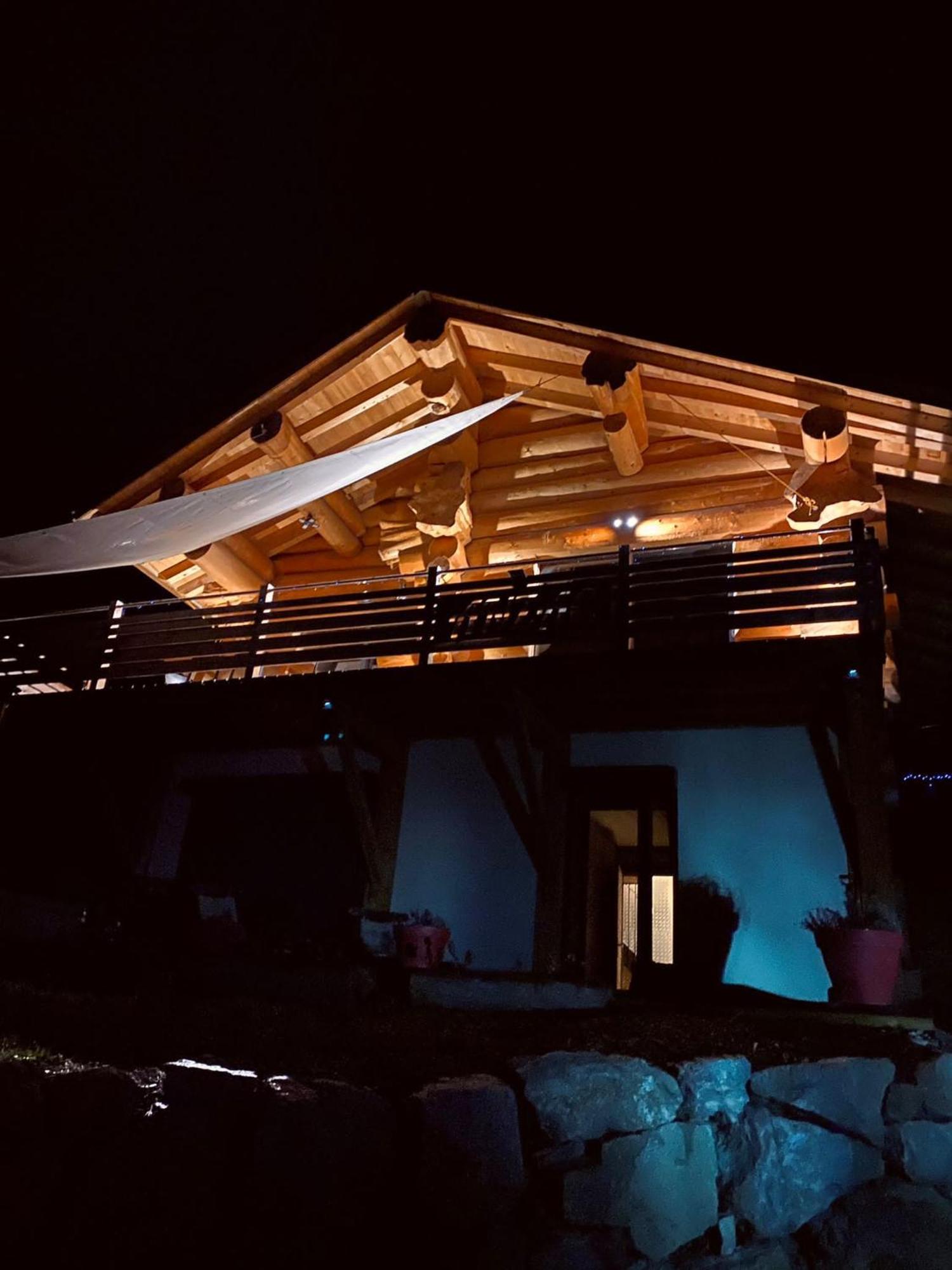Chalet Anzac Chalet 5 Etoiles En Rondins Tout Neuf Unique Dans Les Aravis Les Villards-sur-Thones Exterior photo